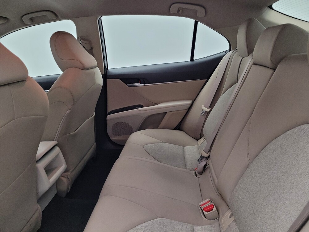 2018 Toyota Camry in Columbus, OH 43231 - 18137593 18