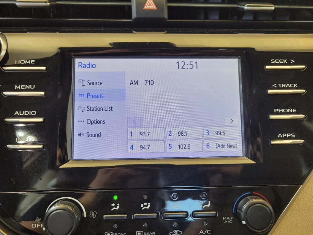 2018 Toyota Camry in Columbus, OH 43231 - 18137593 25