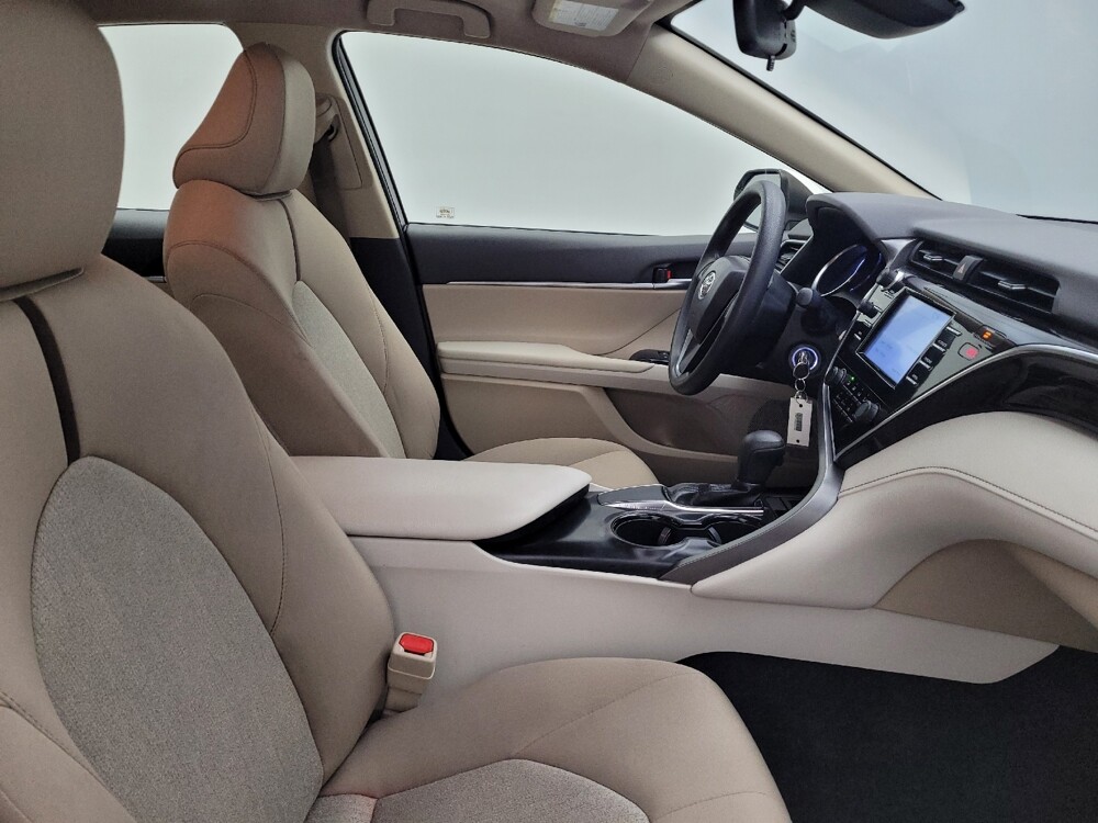 2018 Toyota Camry in Columbus, OH 43231 - 18137593 21