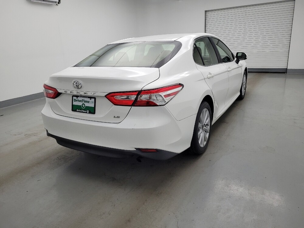 2018 Toyota Camry in Columbus, OH 43231 - 18137593 9