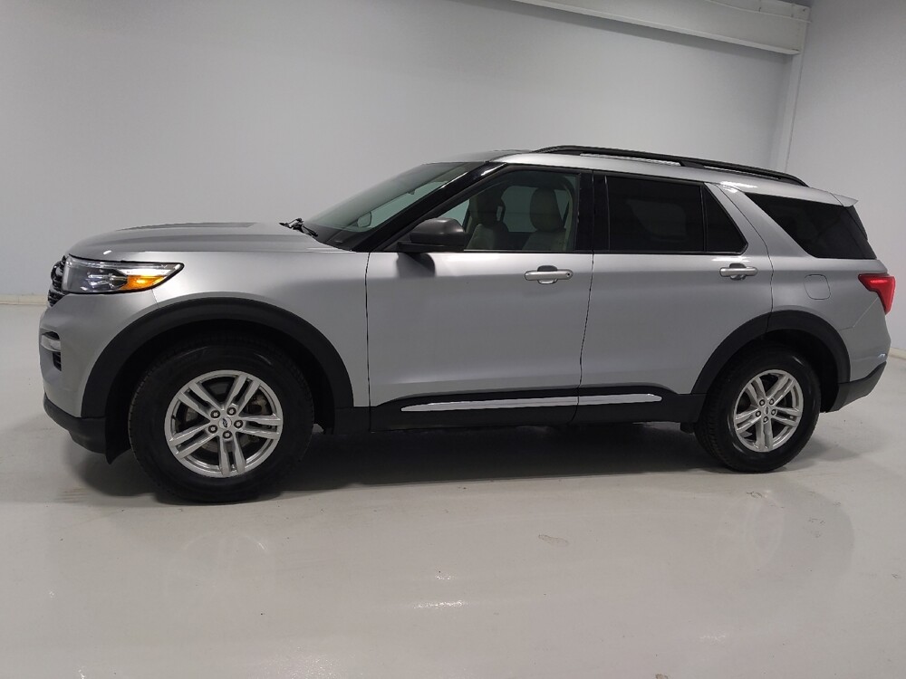 2023 Ford Explorer in Columbus, OH 43231 - 18137594 2