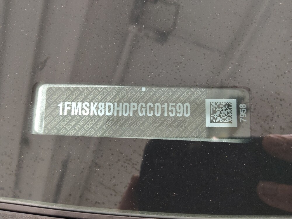 2023 Ford Explorer in Columbus, OH 43231 - 18137594 33