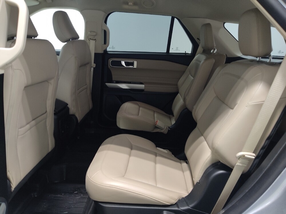 2023 Ford Explorer in Columbus, OH 43231 - 18137594 18