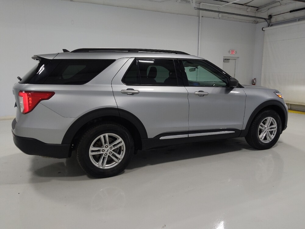 2023 Ford Explorer in Columbus, OH 43231 - 18137594 10