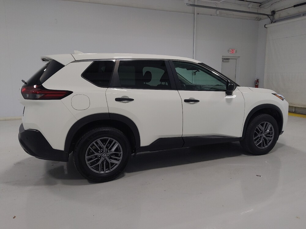 2021 Nissan Rogue in Columbus, OH 43231 - 18137595 10