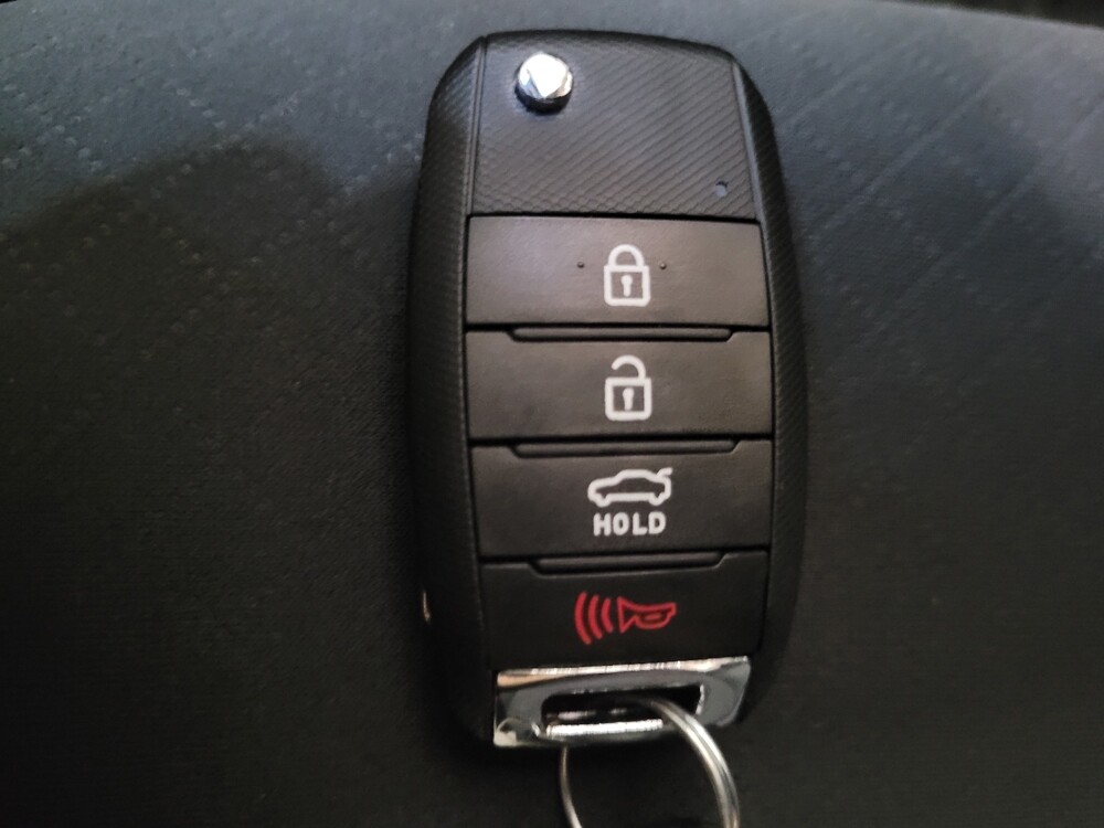 2017 Kia Sorento in Laurel, MD 20724 - 18137599 32