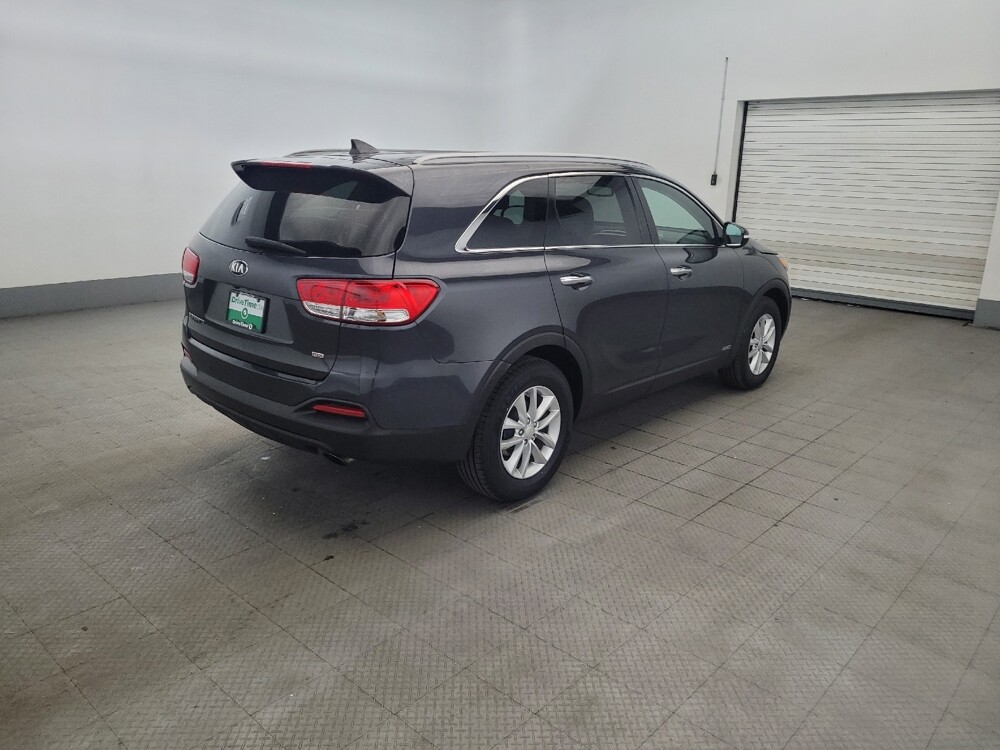 2017 Kia Sorento in Laurel, MD 20724 - 18137599 9