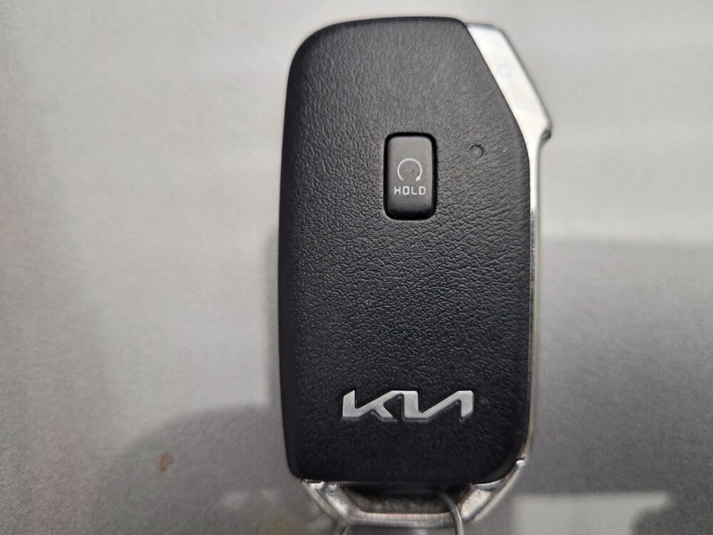 2023 Kia Forte in Fresno, CA 93726 - 18137601 32