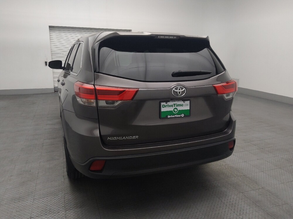 2019 Toyota Highlander in Lauderdale Lakes, FL 33313 - 18137613 6