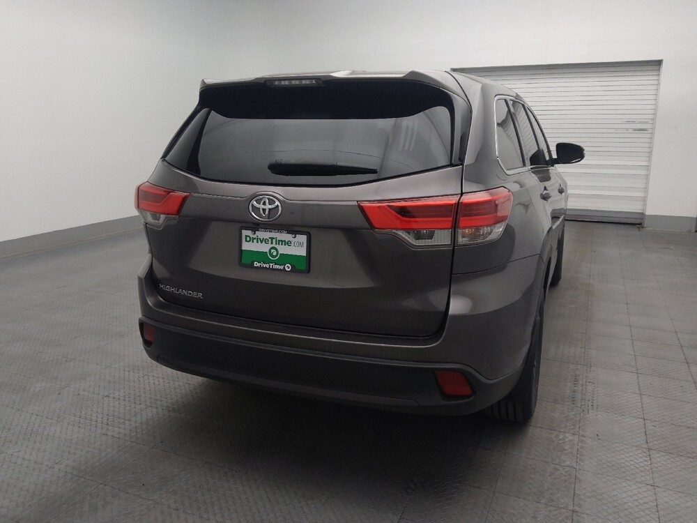 2019 Toyota Highlander in Lauderdale Lakes, FL 33313 - 18137613 7