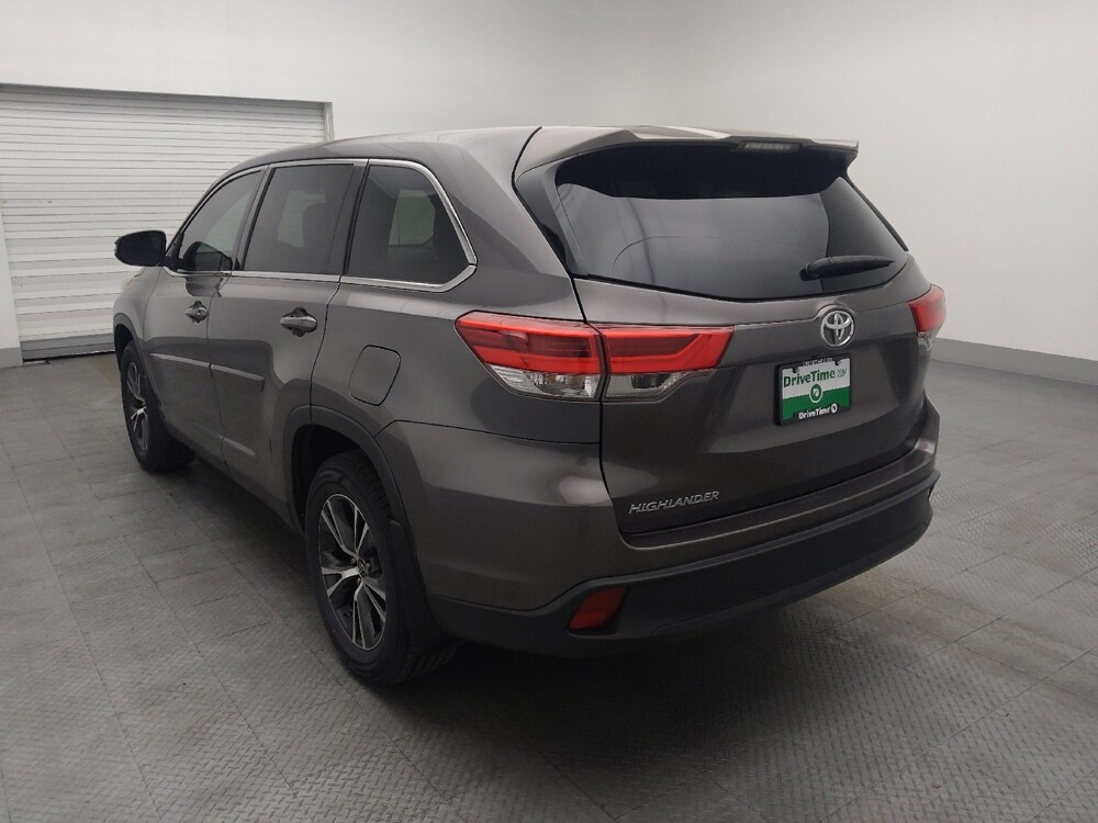 2019 Toyota Highlander in Lauderdale Lakes, FL 33313 - 18137613 5