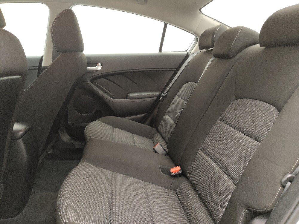 2017 Kia Forte in Albuquerque, NM 87113 - 18137618 18