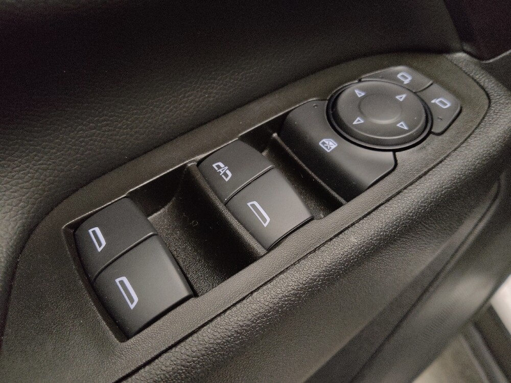 2023 Chevrolet Equinox in Lakewood, CO 80215 - 18137620 27