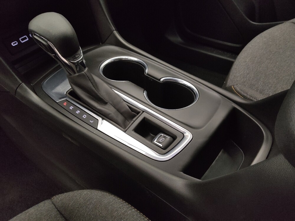2023 Chevrolet Equinox in Lakewood, CO 80215 - 18137620 26