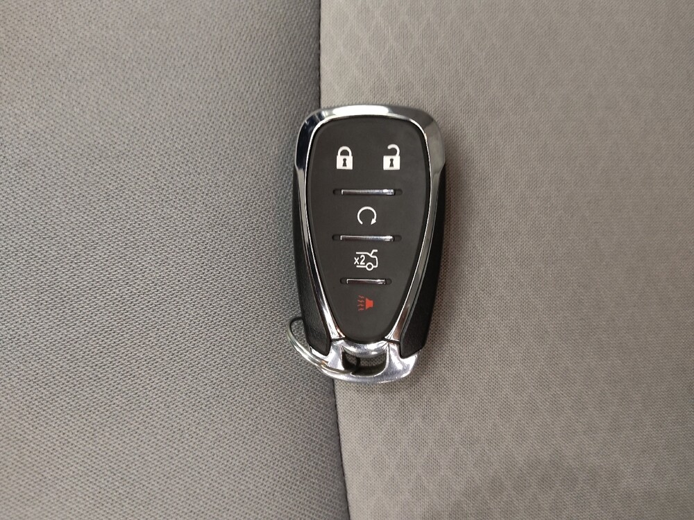 2020 Chevrolet Malibu in Independence, MO 64055 - 18137621 32