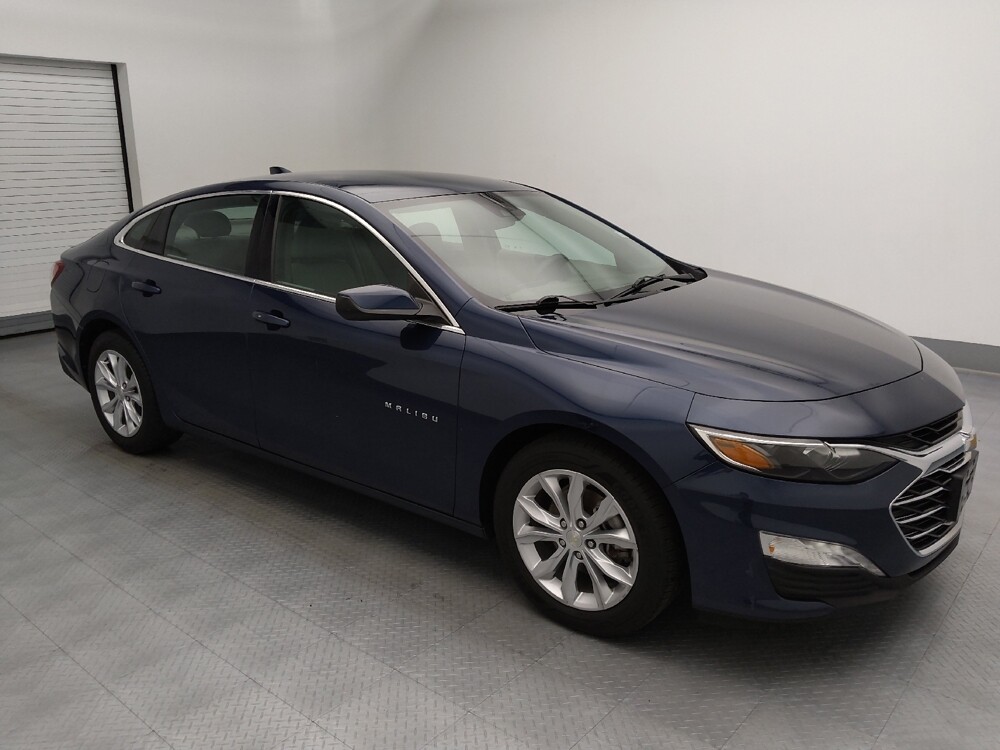 2020 Chevrolet Malibu in Independence, MO 64055 - 18137621 11