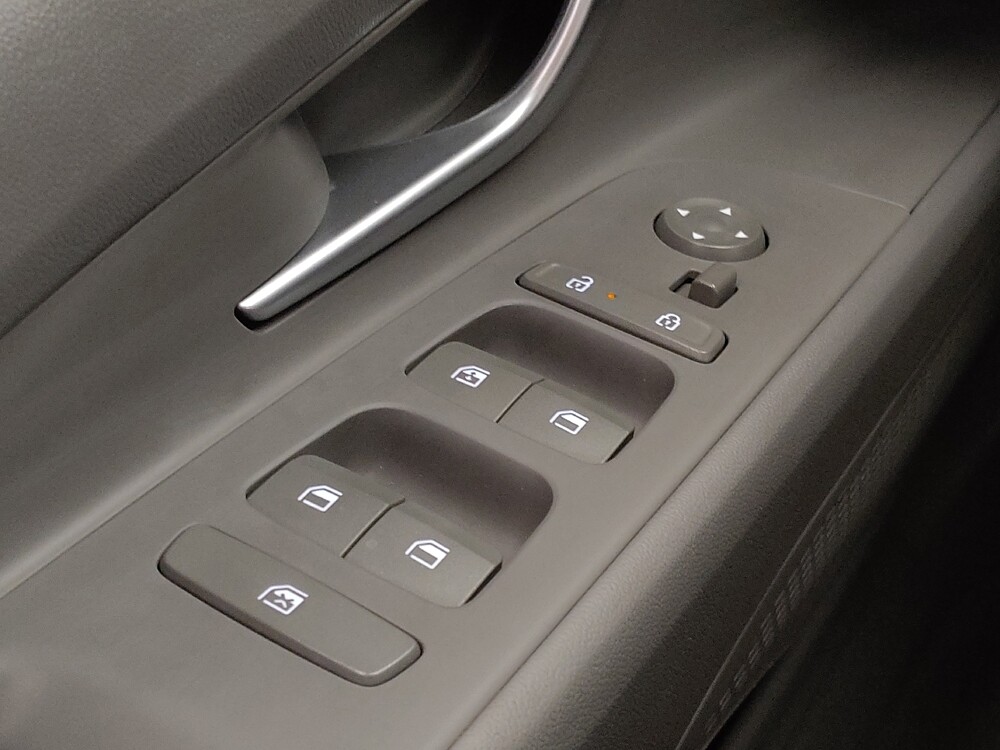 2024 Hyundai Elantra in Independence, MO 64055 - 18137623 27