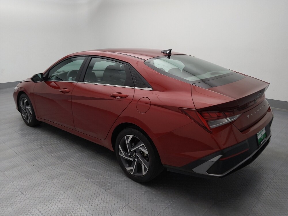 2024 Hyundai Elantra in Independence, MO 64055 - 18137623 3