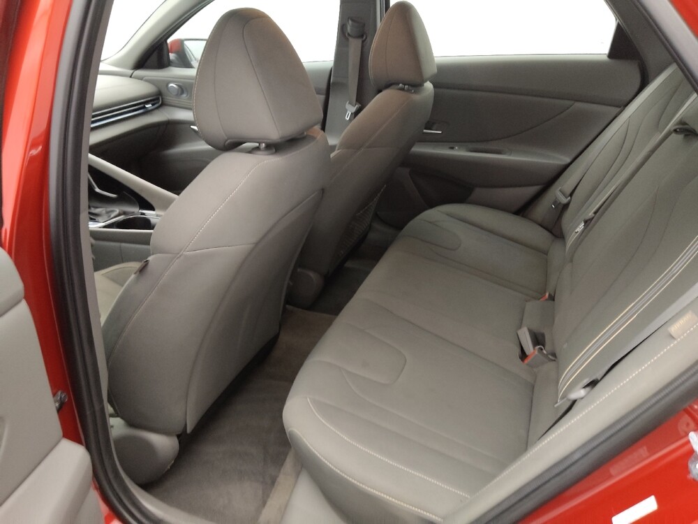 2024 Hyundai Elantra in Independence, MO 64055 - 18137623 18