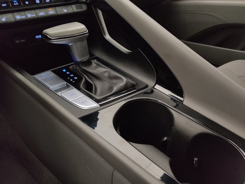 2024 Hyundai Elantra in Independence, MO 64055 - 18137623 26