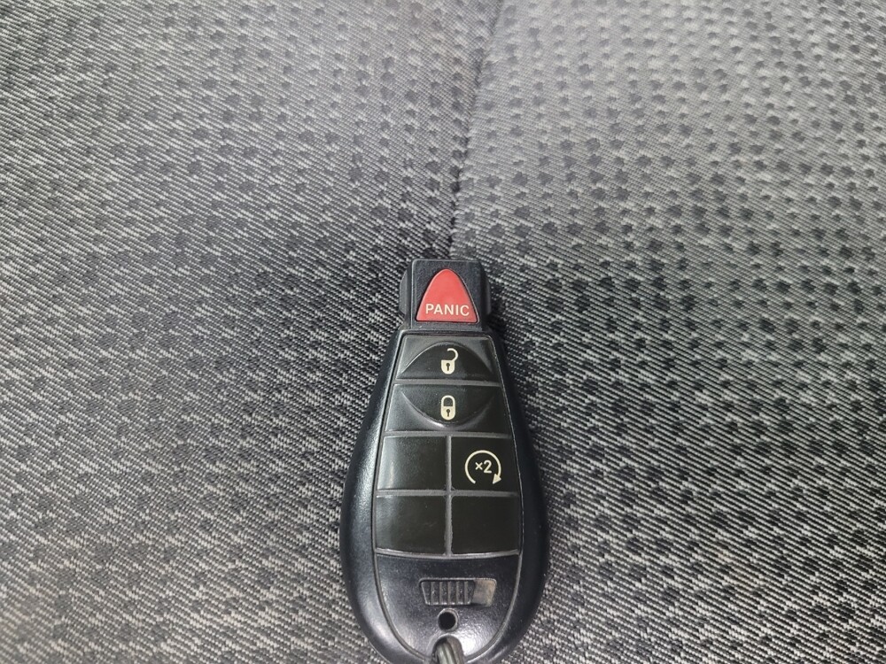 2017 RAM 1500 in Indianapolis, IN 46222 - 18137625 32