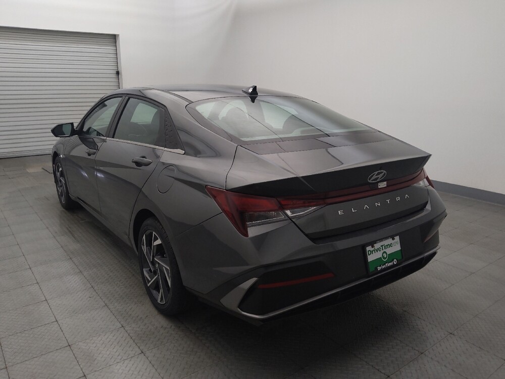 2025 Hyundai Elantra in Houston, TX 77034 - 18137632 5