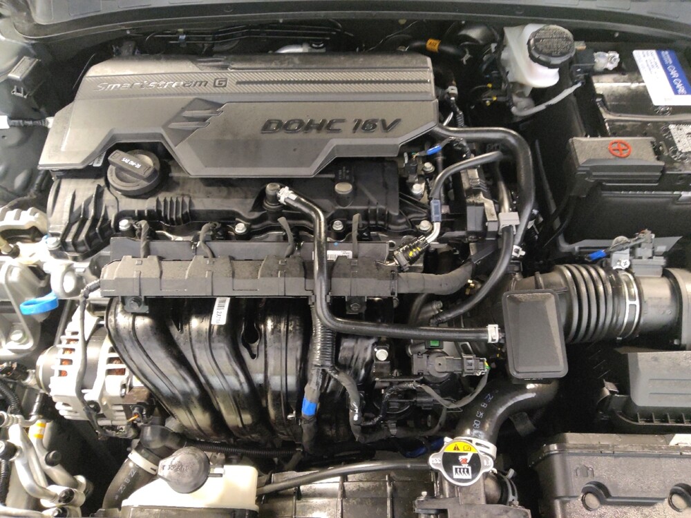 2025 Hyundai Elantra in Houston, TX 77034 - 18137632 30
