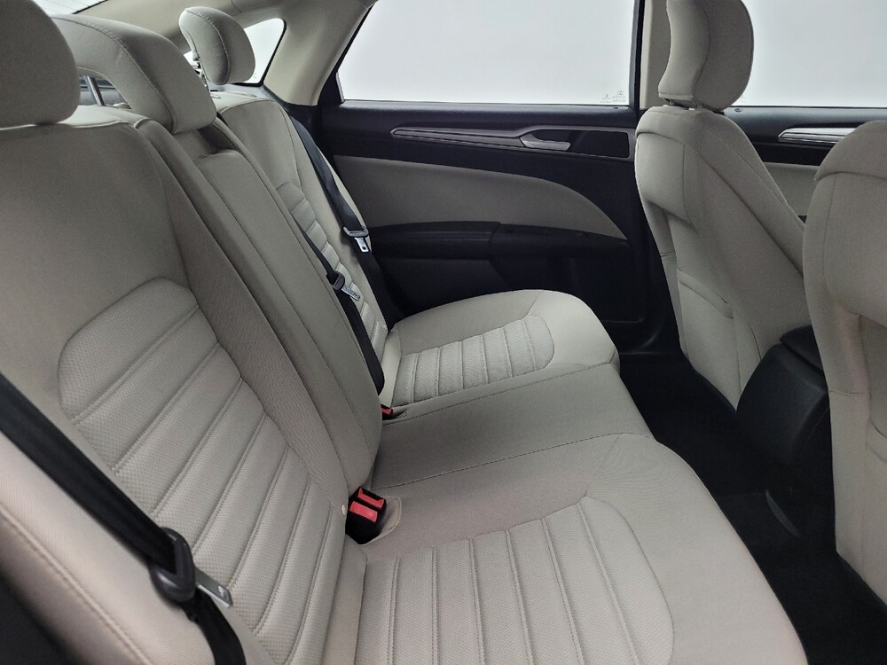 2018 Ford Fusion in Memphis, TN 38128 - 18137638 19