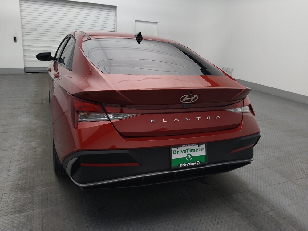2025 Hyundai Elantra in Lauderdale Lakes, FL 33313 - 18137646 6