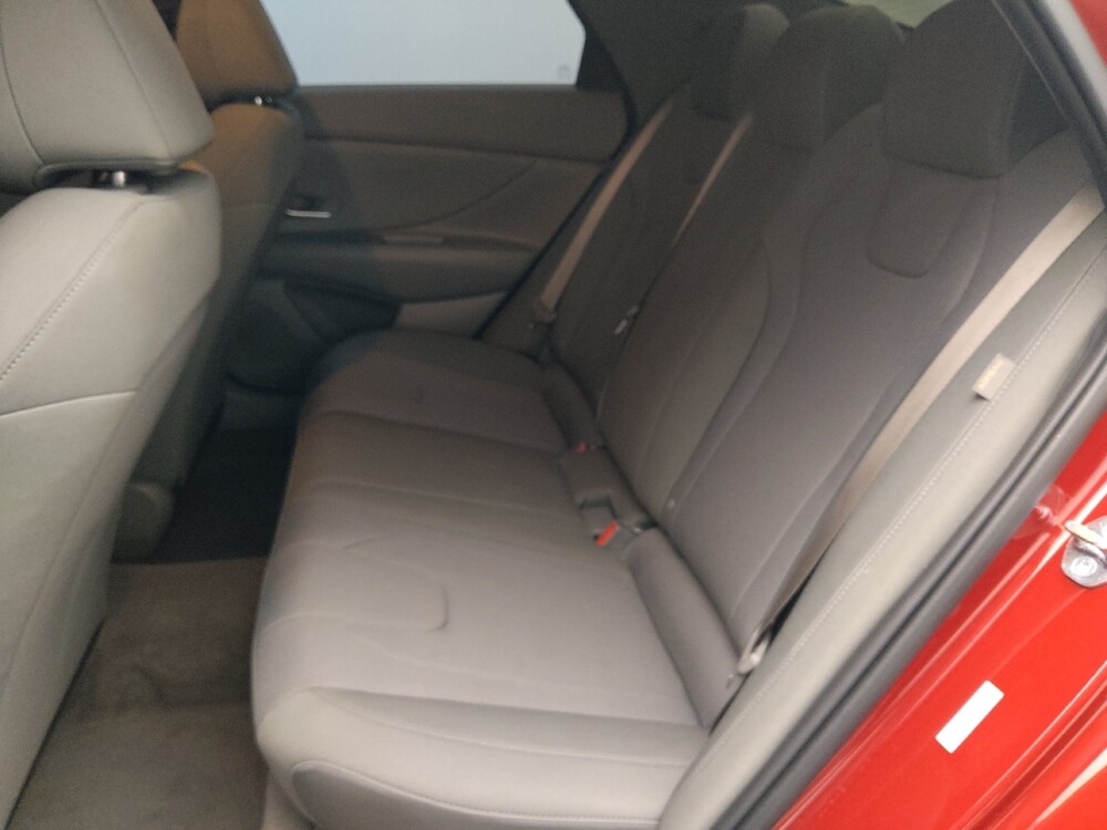 2025 Hyundai Elantra in Lauderdale Lakes, FL 33313 - 18137646 18