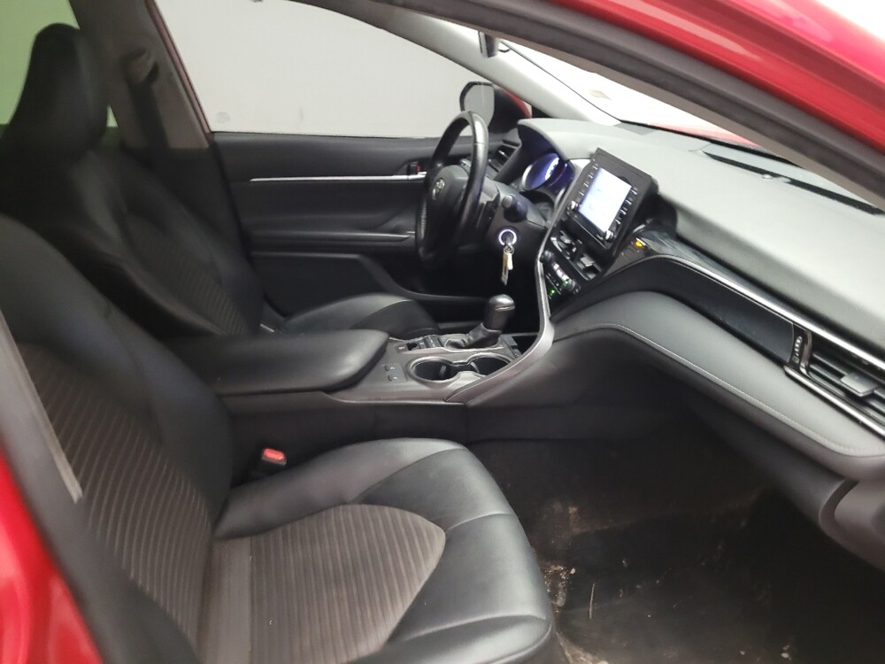 2022 Toyota Camry in Downey, CA 90241 - 18137648 21