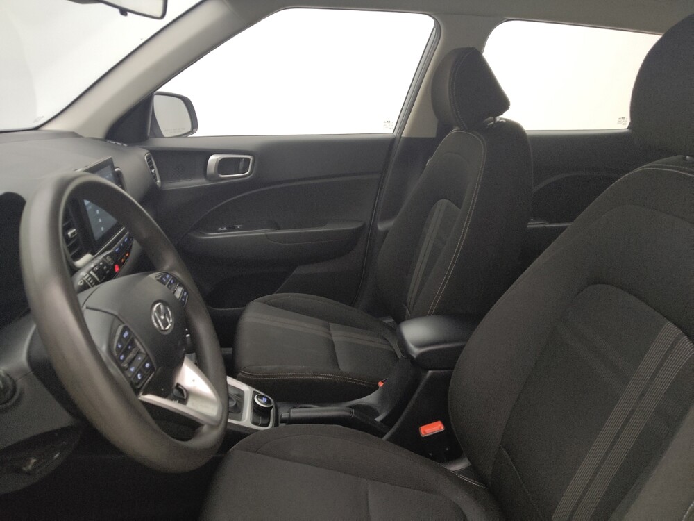 2020 Hyundai Venue in Greenville, SC 29607 - 18137652 17