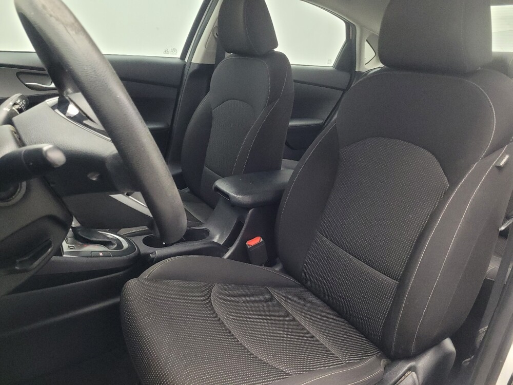 2019 Kia Forte in Marietta, GA 30062 - 18137681 17