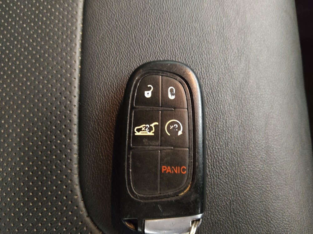 2020 Jeep Cherokee in Des Moines, IA 50310 - 18137690 32