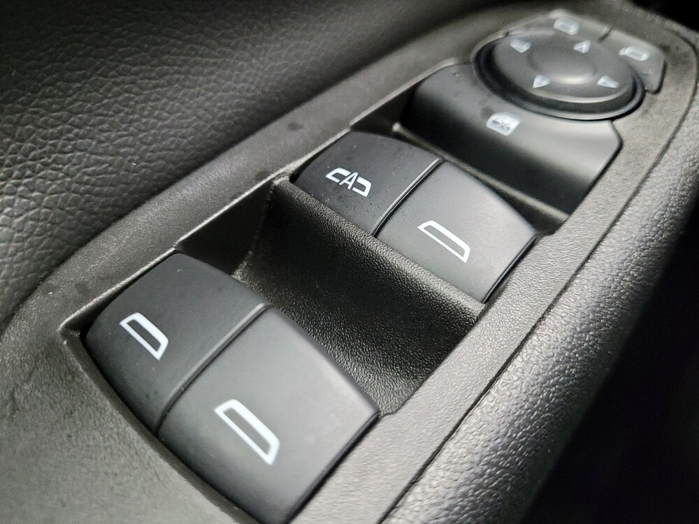 2022 Chevrolet Equinox in Las Vegas, NV 89102 - 18137697 27
