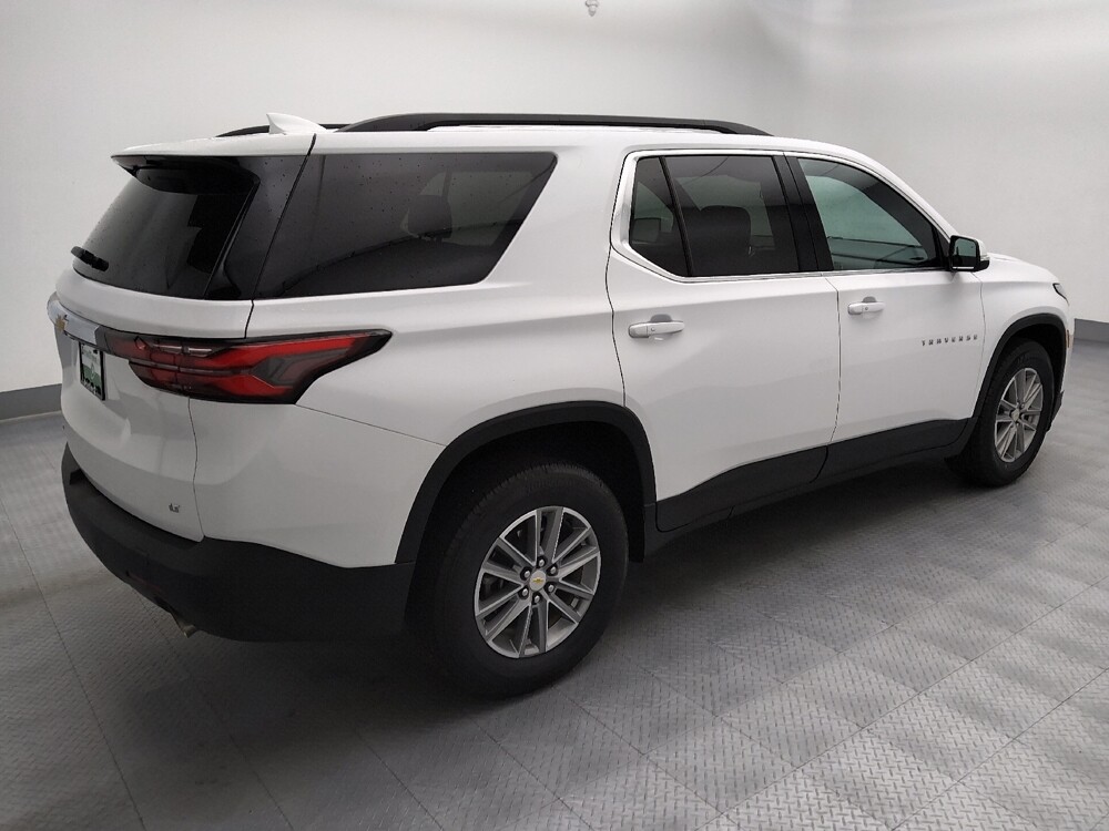 2022 Chevrolet Traverse in Springfield, MO 65807 - 18137701 10