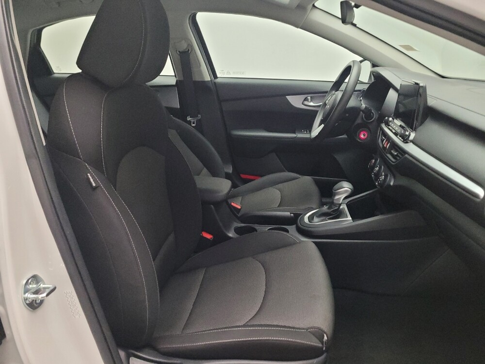 2024 Kia Forte in Montclair, CA 91763 - 18137705 21