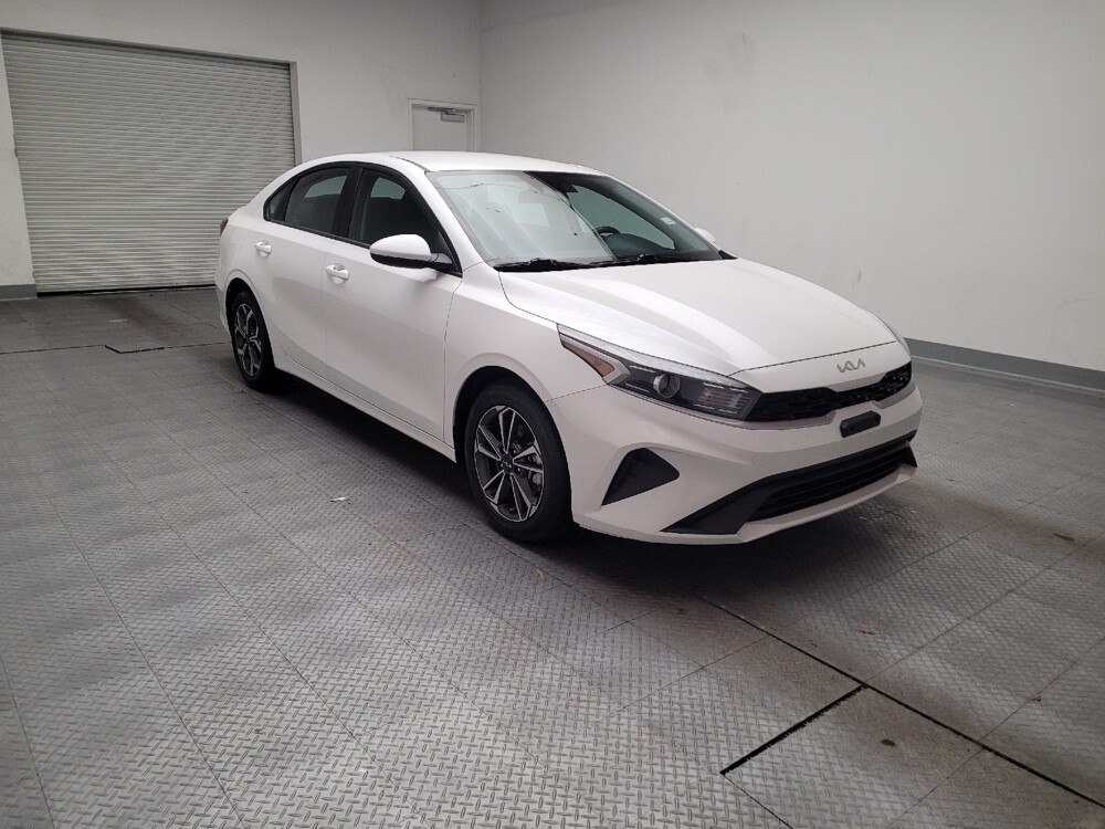 2024 Kia Forte in Montclair, CA 91763 - 18137705 13