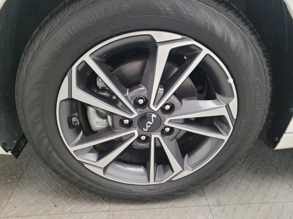 2024 Kia Forte in Montclair, CA 91763 - 18137705 31