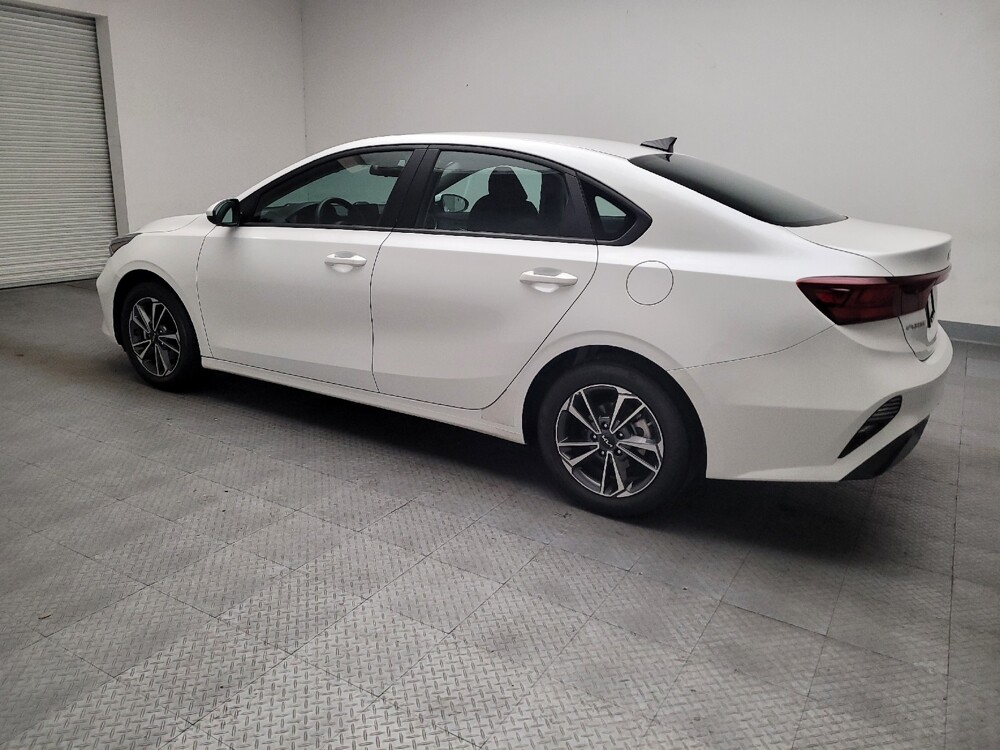 2024 Kia Forte in Montclair, CA 91763 - 18137705 3