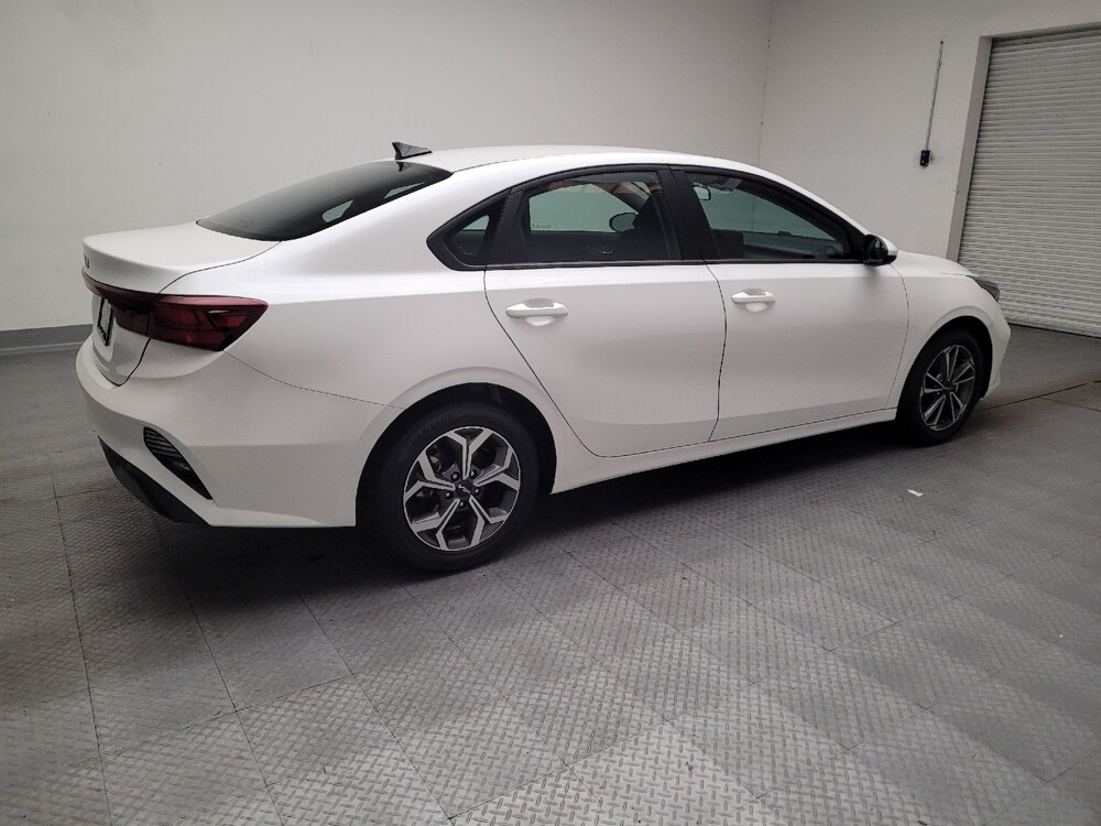 2024 Kia Forte in Montclair, CA 91763 - 18137705 10