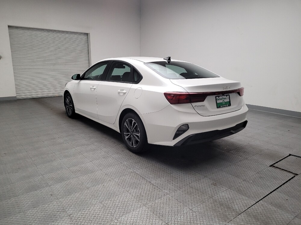 2024 Kia Forte in Montclair, CA 91763 - 18137705 5