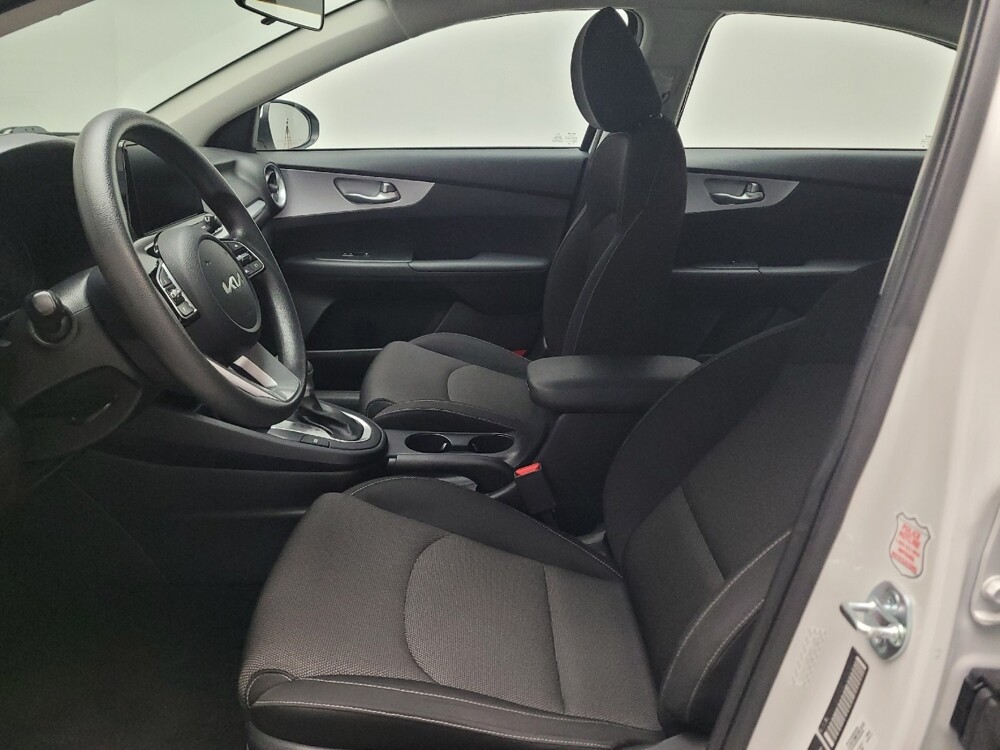 2024 Kia Forte in Montclair, CA 91763 - 18137705 17