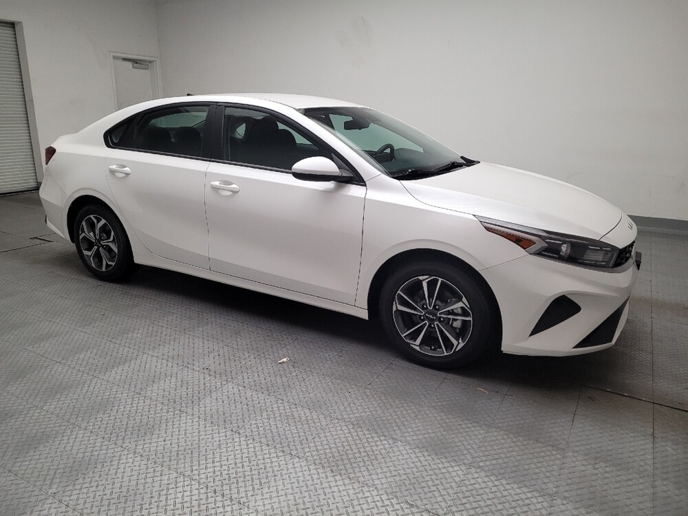 2024 Kia Forte in Montclair, CA 91763 - 18137705 11
