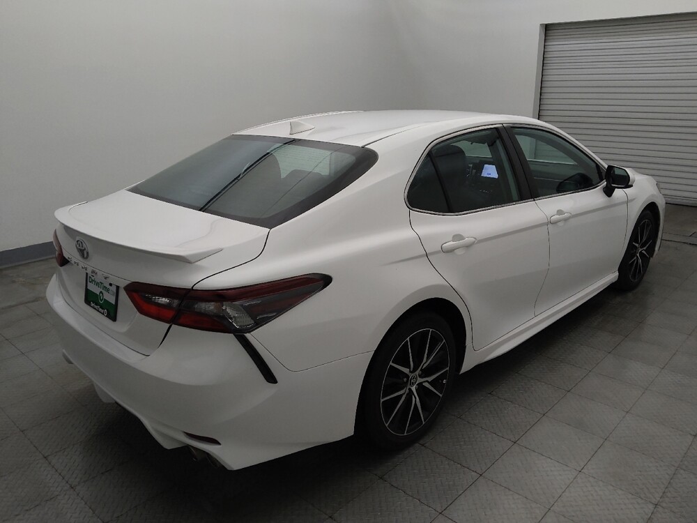 2021 Toyota Camry in Houston, TX 77060 - 18137712 9