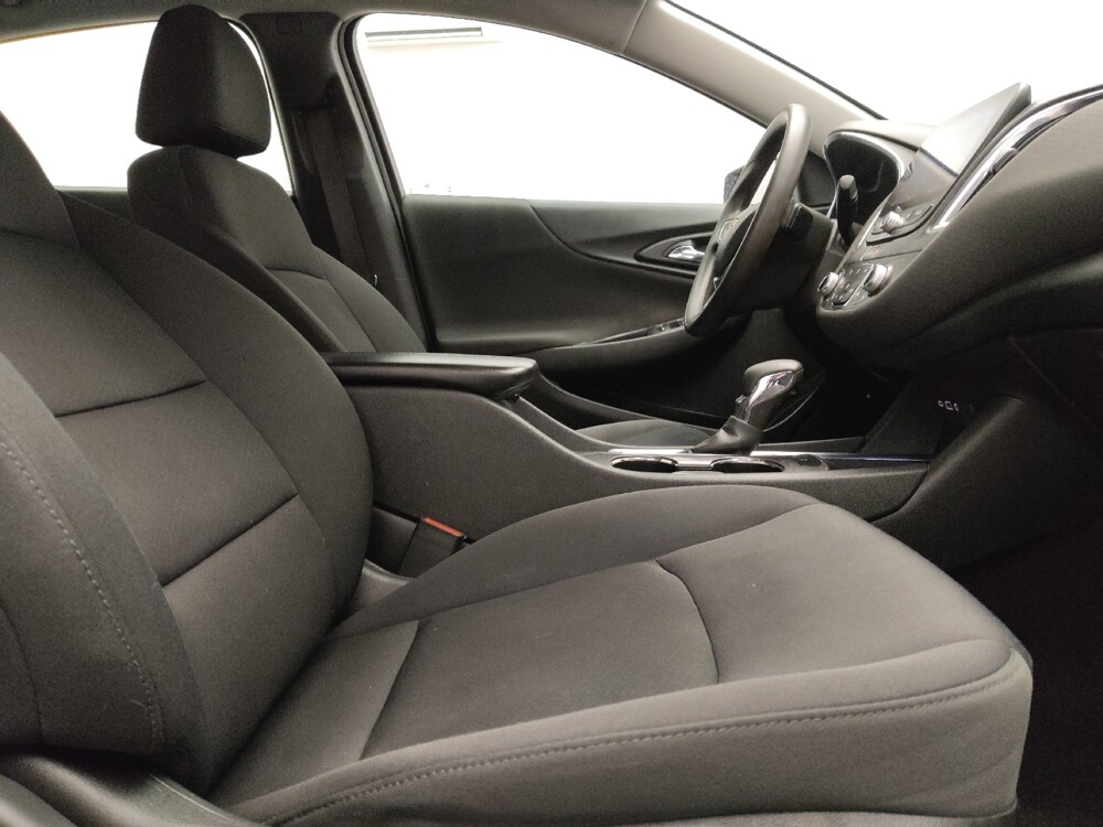 2021 Chevrolet Malibu in Arlington, TX 76011 - 18137718 21