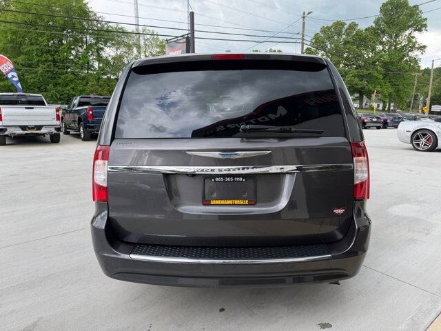 2016 Chrysler Town & Country in Knoxville, TN 37920 - 18137723 3
