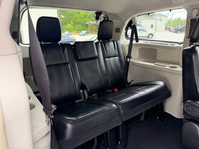 2016 Chrysler Town & Country in Knoxville, TN 37920 - 18137723 13