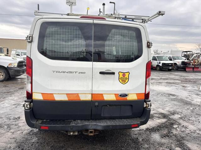 2015 Ford Transit 250 in Blauvelt, NY 10913 - 18137736 6