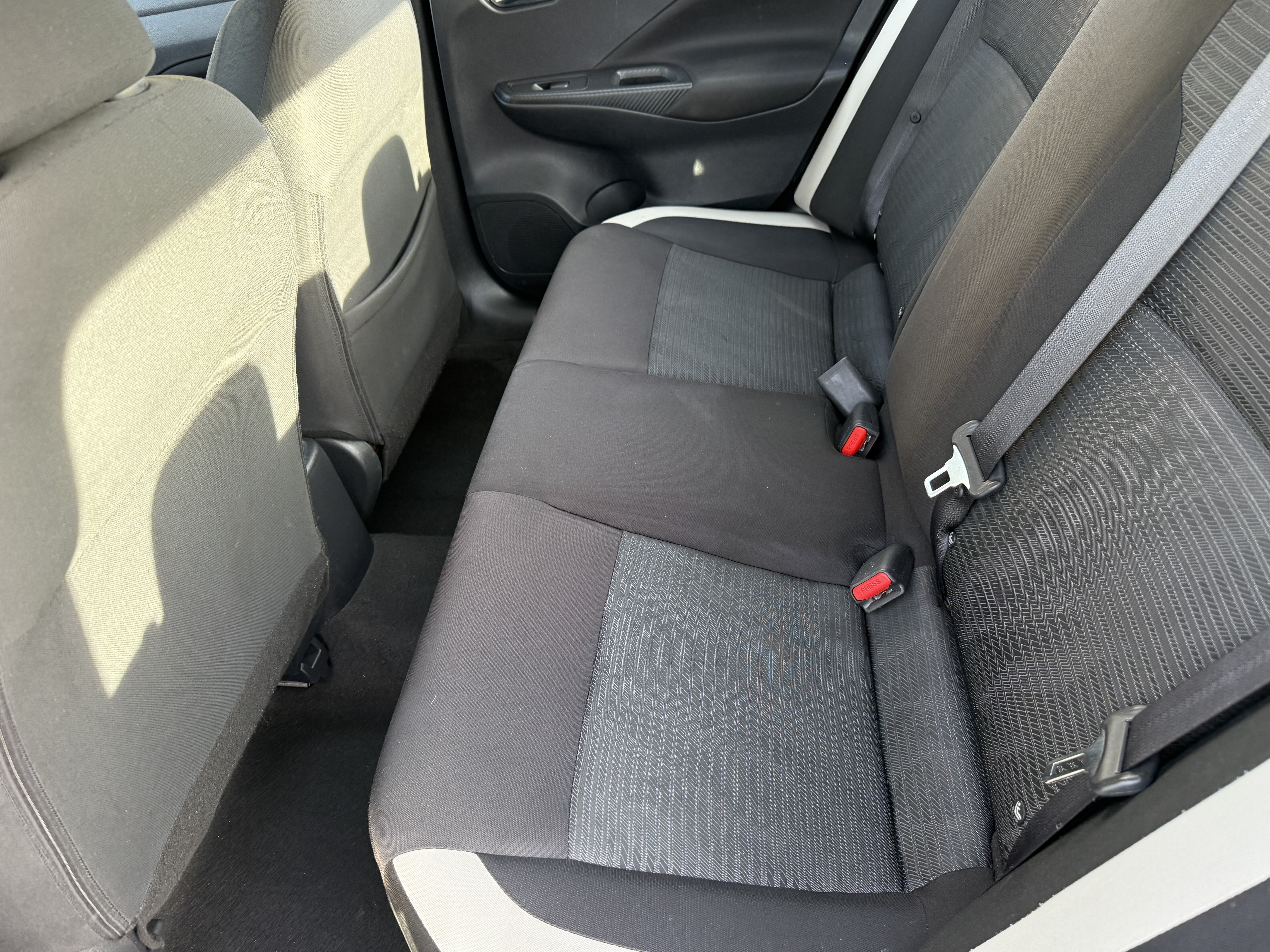 2021 Nissan Versa in Phoenix, AZ 85022 - 18137737 8